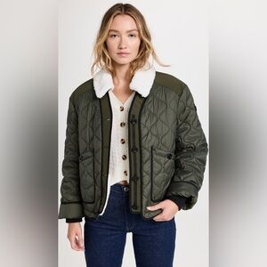 Moose Knuckles
Webster Jacket women size large